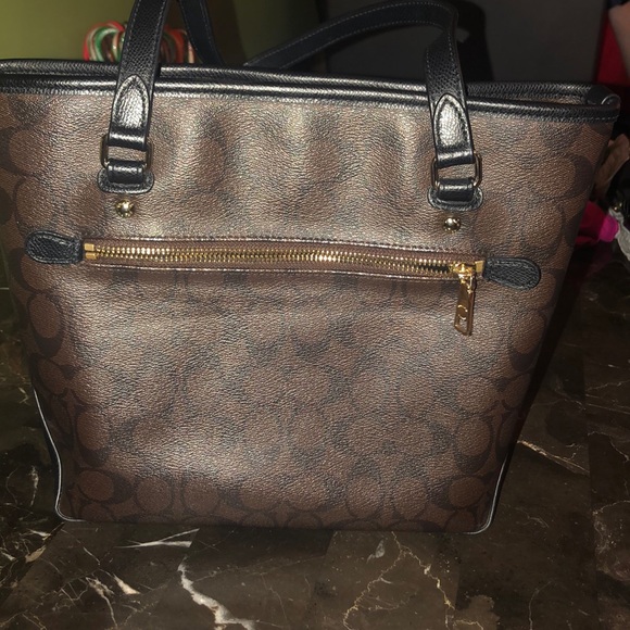Coach shoulder bag - Picture 2 of 3
